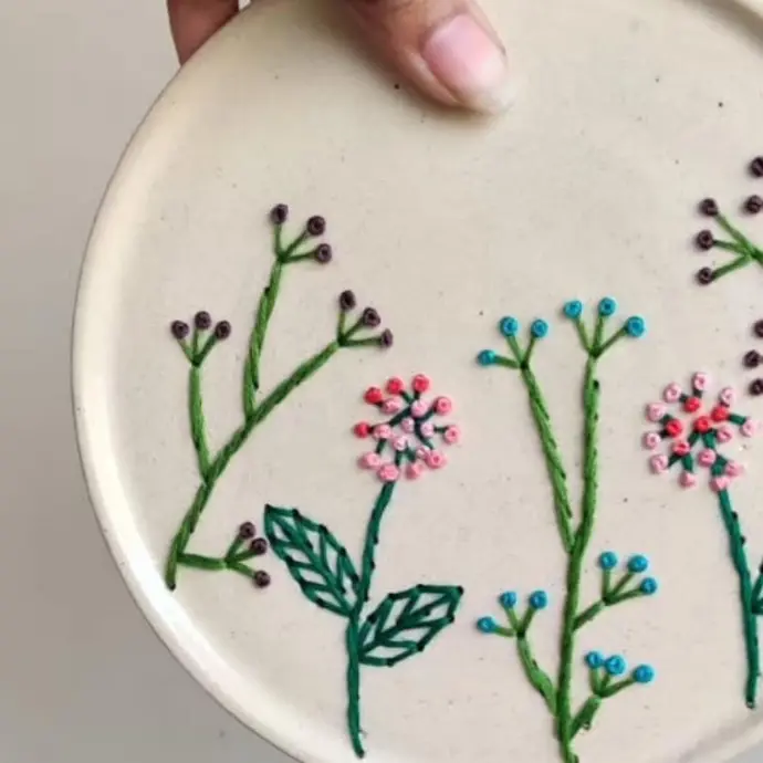 Decorative plate, wall plate, serving platter, ceramic